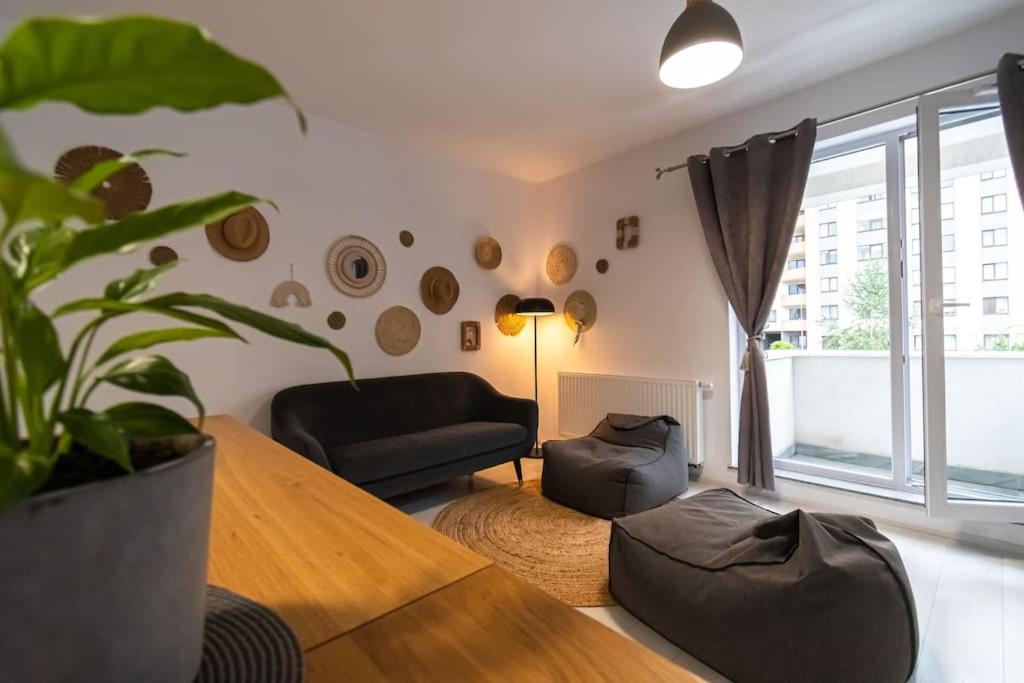 Arte - 2 Bedroom Apartment Near Coresi Mall With Free Parking Brasov Ngoại thất bức ảnh